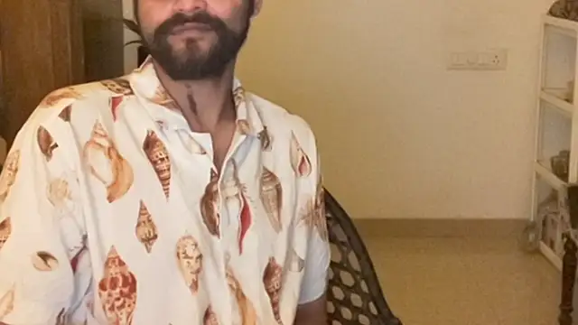 MakeMeAwareAah's cam snapshot