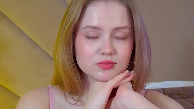 SelinSwarovski live sex cam