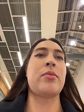 Holly_Play live sex cam