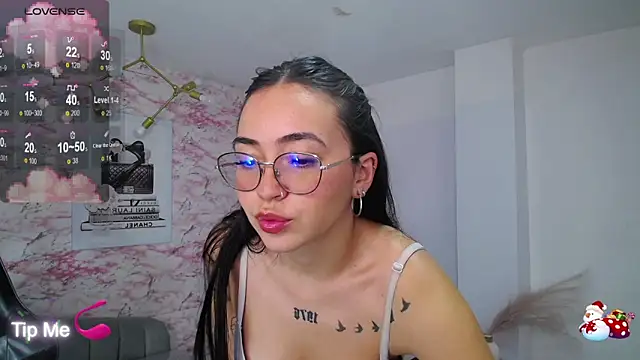 miss_andreaa_t's cam snapshot