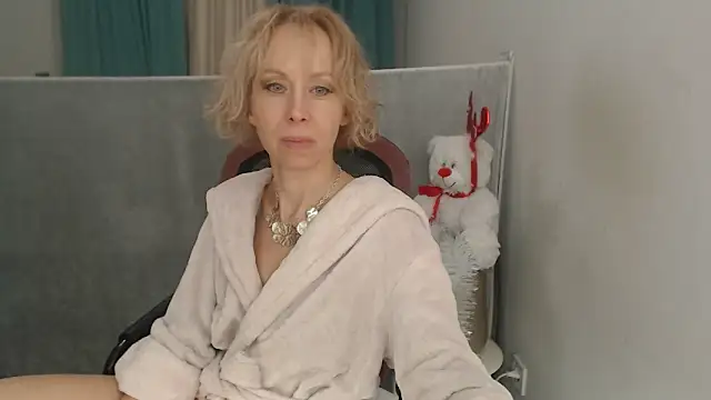 LuxuryNika's cam snapshot