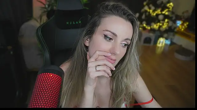 ShyNdWild's cam snapshot