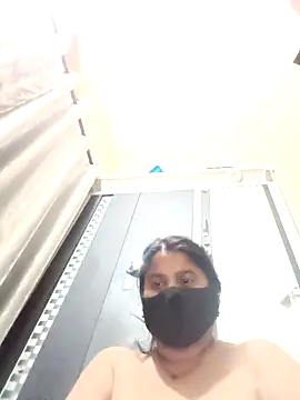 Desi_Biwi's cam snapshot