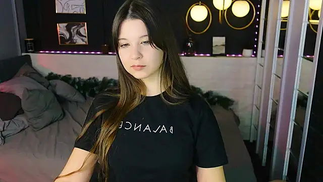 ElizaMild's cam snapshot