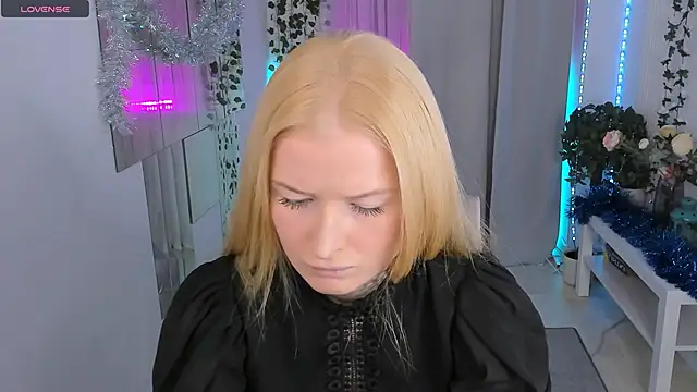 Laly_Peach's cam snapshot