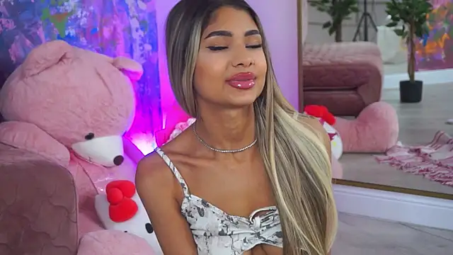 AshaYuva live sex cam