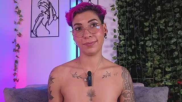 MiaMorgan_'s cam snapshot