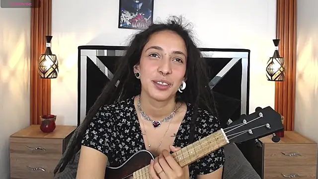 ORIANNA_BODMOD's cam snapshot