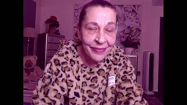 HornyMilf_555 live sex cam