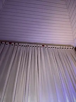 LunaRosse_'s cam snapshot