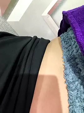 Anshika1431's cam snapshot