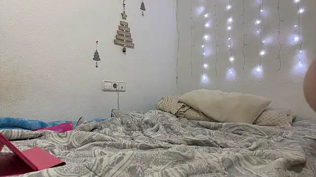 SulaySpain's cam snapshot