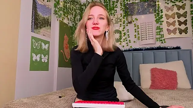 EmmaNovak's cam snapshot