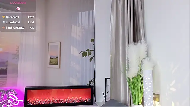 Kiki--2025's cam snapshot