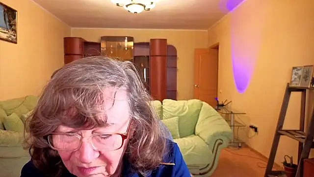 Betty_Brick's cam snapshot