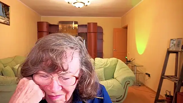 Betty_Brick's cam snapshot