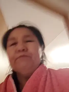 Zulfiya_Bruce's cam snapshot