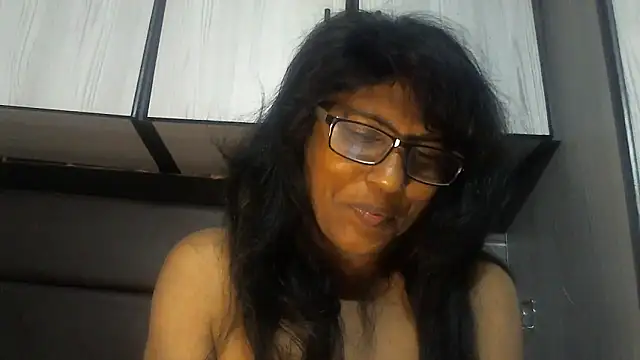 MsAttitude's cam snapshot