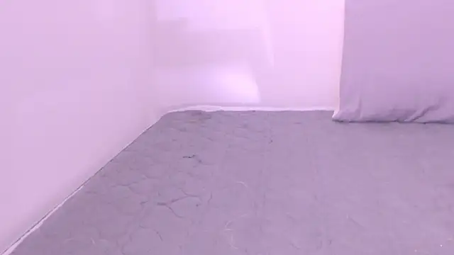 veelittle's cam snapshot