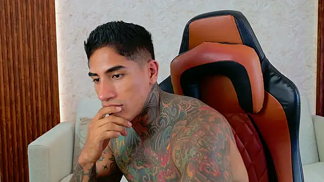 AdanReilly live sex cam