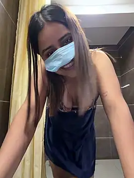 youngcoupleloverose's cam snapshot