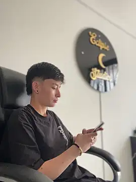 nico_18x live sex cam