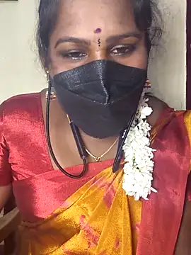 Tamil_flowergril's cam snapshot