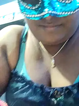 divyatamil143's cam snapshot