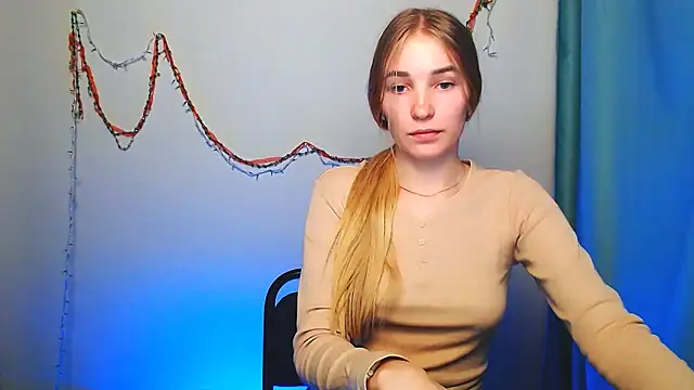 Queen_ofLove's cam snapshot