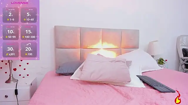 PaulinaGame live sex cam