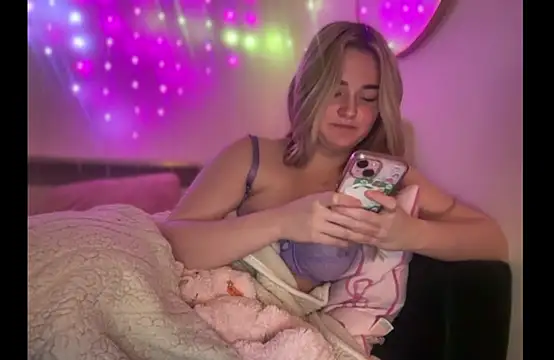 Pinkiepieexo's cam snapshot