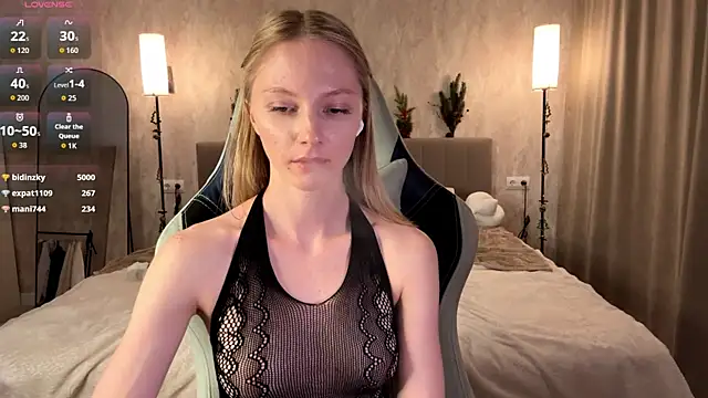 BrightAnnie's cam snapshot