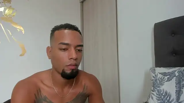 cuteboybigcock-'s cam snapshot