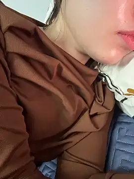 lonelygirl_k2's cam snapshot