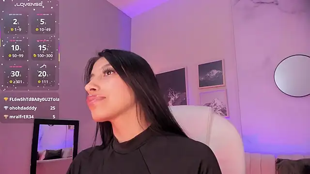 Tiffany_Low's cam snapshot