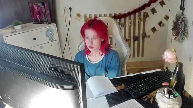 Silly__Milly's cam snapshot