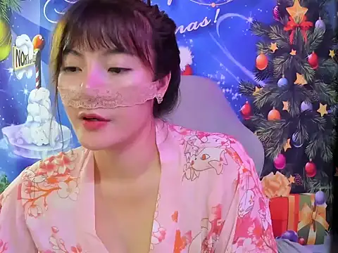 Julie_nguyen's cam snapshot