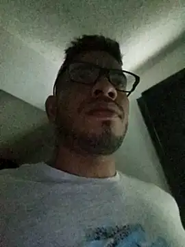 Moreno_latino_sex's cam snapshot