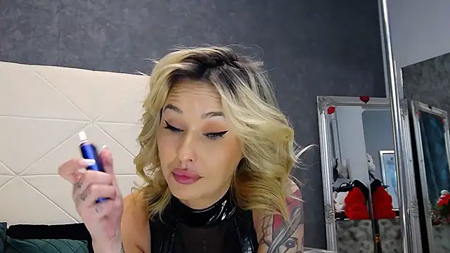 IssaSmith's cam snapshot