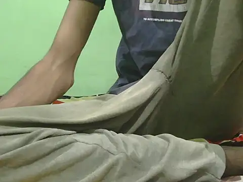 Indian_slimguyhot-16's cam snapshot