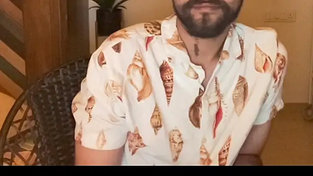 MakeMeAwareAah's cam snapshot