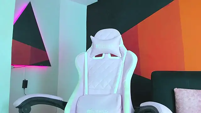 Liam_Sinclair's cam snapshot