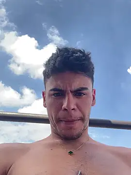 liam_genner_ live sex cam