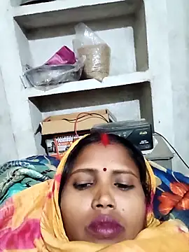 Cm_pooja's cam snapshot