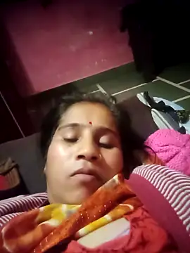 OliveGreen22's cam snapshot