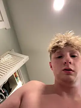 Novvikk88 live sex cam