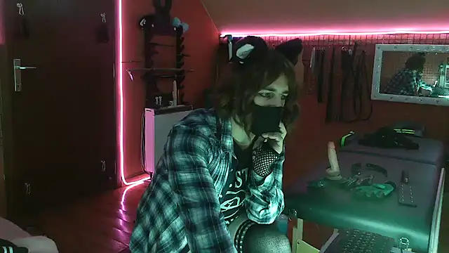 Ginny-the-bdsm-nympho live sex cam