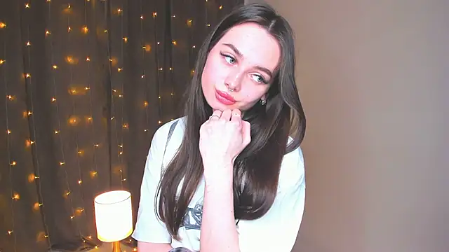 YvonneRobes's cam snapshot