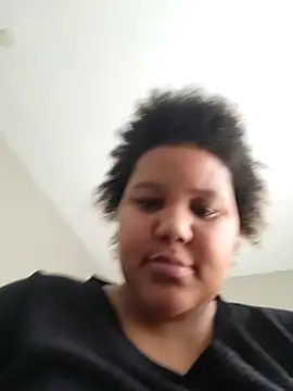 chocolate_bella's cam snapshot