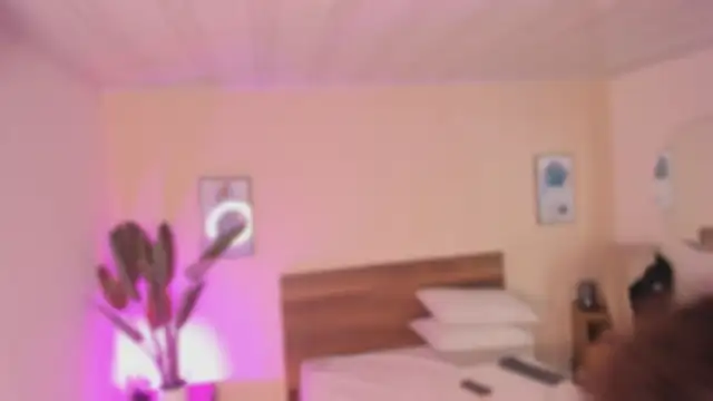 YariRose's cam snapshot